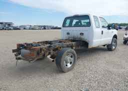 2006 FORD F-350 LARIAT