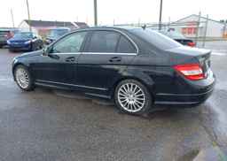 2011 MERCEDES-BENZ C 250