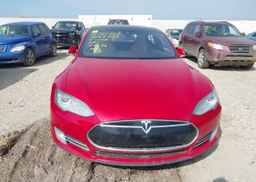 2015 TESLA Model S 85D