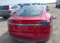 2015 TESLA Model S 85D