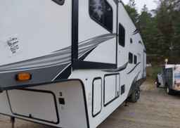 2023 GRAND DESIGN 337 RLS