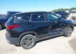2022 KIA SELTOS EX
