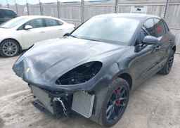 2024 PORSCHE MACAN GTS