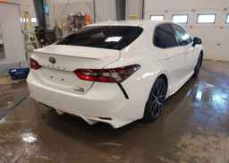 2023 TOYOTA CAMRY XLE