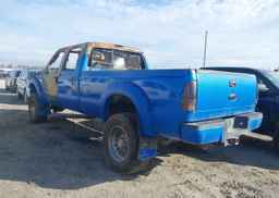 2011 FORD F-350 LARIAT