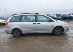 2006 TOYOTA SIENNA CE