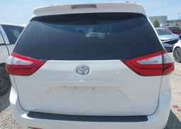 2016 TOYOTA SIENNA LE 8 PASSENGER