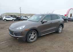 2014 PORSCHE CAYENNE PLATINUM EDITION