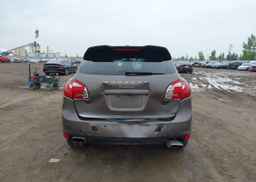 2014 PORSCHE CAYENNE PLATINUM EDITION