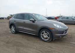2014 PORSCHE CAYENNE PLATINUM EDITION
