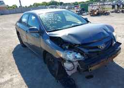 2013 TOYOTA COROLLA S