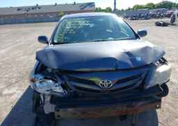 2013 TOYOTA COROLLA S
