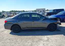 2013 TOYOTA COROLLA S