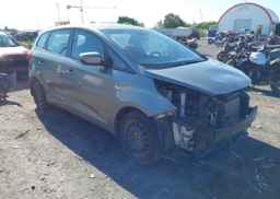 2014 KIA RONDO
