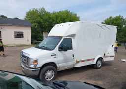 2011 FORD E-350 CUTAWAY