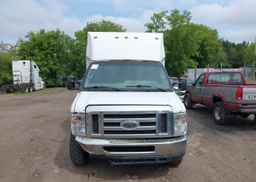 2011 FORD E-350 CUTAWAY