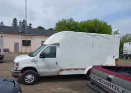 2011 FORD E-350 CUTAWAY