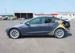 2022 TESLA MODEL 3 RWD