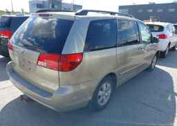 2005 TOYOTA SIENNA CE