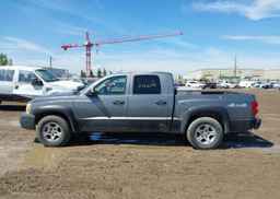 2005 DODGE DAKOTA ST