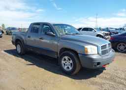 2005 DODGE DAKOTA ST