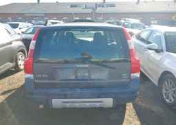 2005 VOLVO XC70