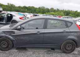 2013 HYUNDAI ACCENT
