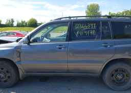 2005 TOYOTA HIGHLANDER LIMITED