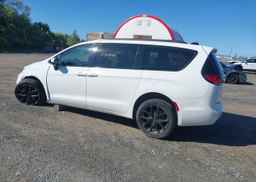 2023 CHRYSLER PACIFICA TOURING L AWD
