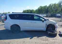 2023 CHRYSLER PACIFICA TOURING L AWD