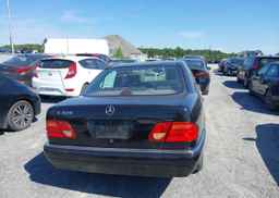 1996 MERCEDES-BENZ E 320
