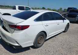 2019 HYUNDAI SONATA SE