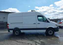 2015 MERCEDES-BENZ SPRINTER 2500 STANDARD ROOF