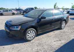 2013 VOLKSWAGEN JETTA 2.0L TRENDLINE