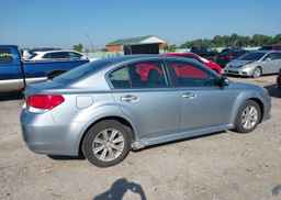 2013 SUBARU LEGACY
