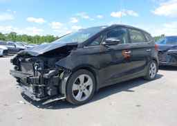 2014 KIA RONDO