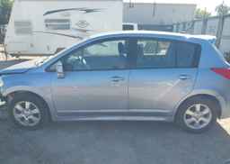 2009 NISSAN VERSA S