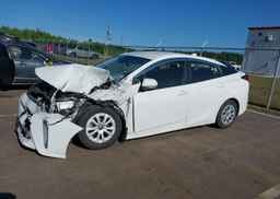 2022 TOYOTA PRIUS