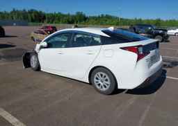2022 TOYOTA PRIUS