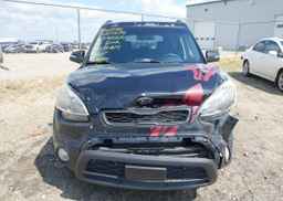 2013 KIA SOUL +
