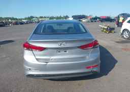 2017 HYUNDAI elantra se
