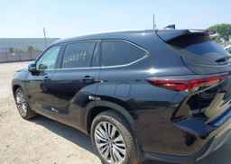 2024 TOYOTA HIGHLANDER