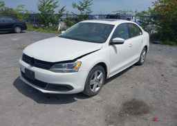 2013 VOLKSWAGEN JETTA
