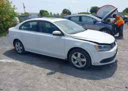 2013 VOLKSWAGEN JETTA