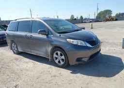 2014 TOYOTA SIENNA LE V6