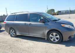 2014 TOYOTA SIENNA LE V6