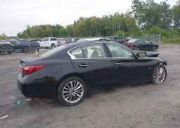 2018 INFINITI Q50 LUXE