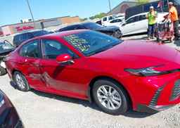 2025 TOYOTA CAMRY XSE