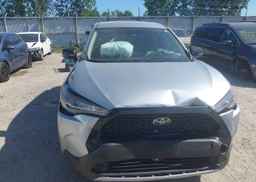 2025 TOYOTA COROLLA CROSS LE