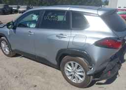 2025 TOYOTA COROLLA CROSS LE